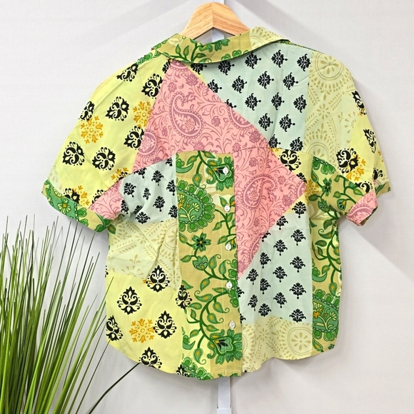 Only Green and Pink Boxy Graphic Button Down Shirt - Picture 3 of 5